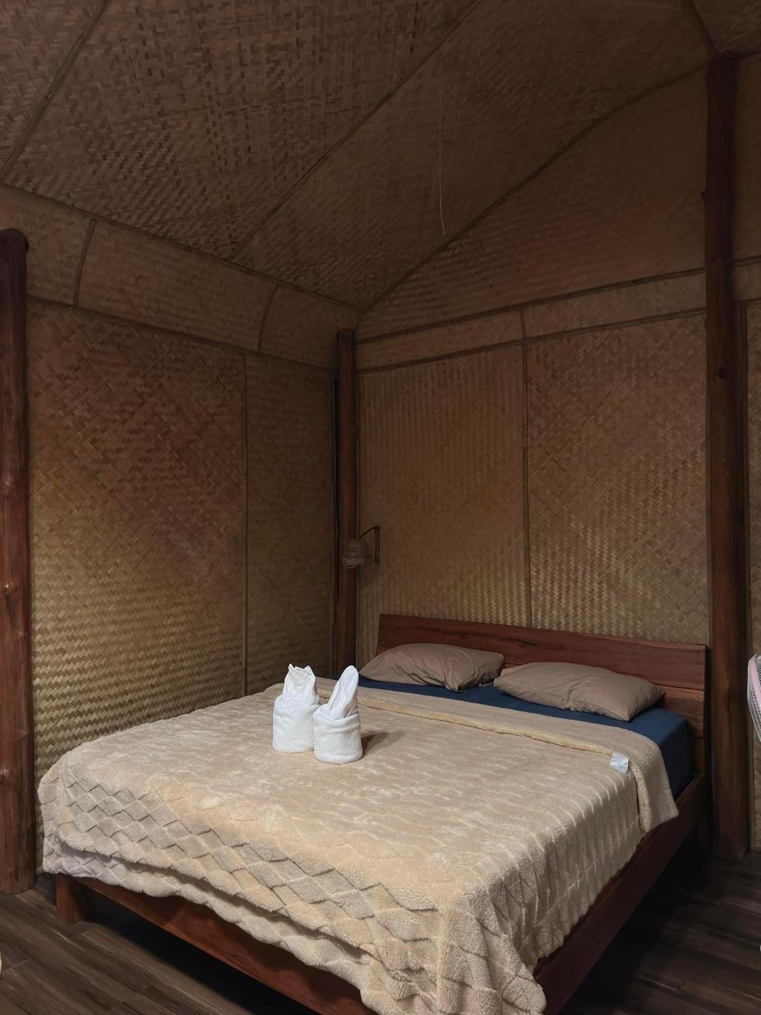 Imsuk Bo Klua Hotel Ban Pha Khap Exterior foto